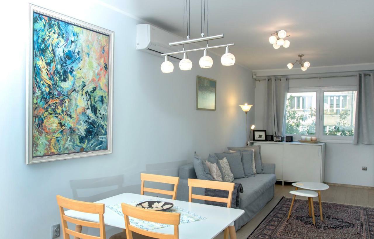 Cozy In The Very Centre Of Apartament Sofia